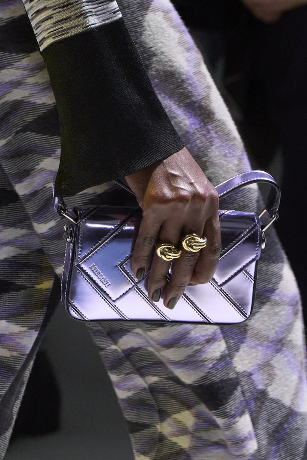 مجموعة ميسوني لخريف 2023 تمازج في الألوان والطبعات 