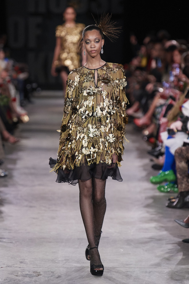 من مجموعة نعيم خان لموسم خريف وشتاء 2023-2024