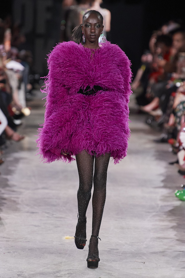 من مجموعة نعيم خان لموسم خريف وشتاء 2023-2024