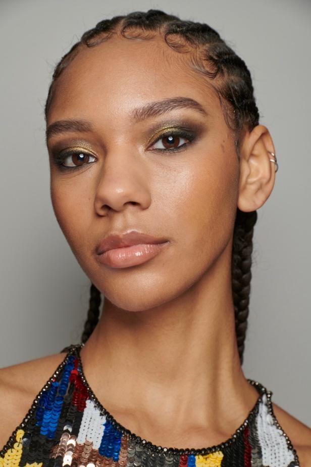 اطلالات جمالية من مجموعة Naeem Khan