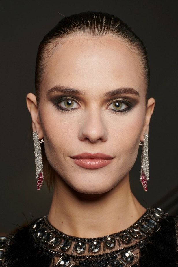 اطلالات جمالية من مجموعة Naeem Khan