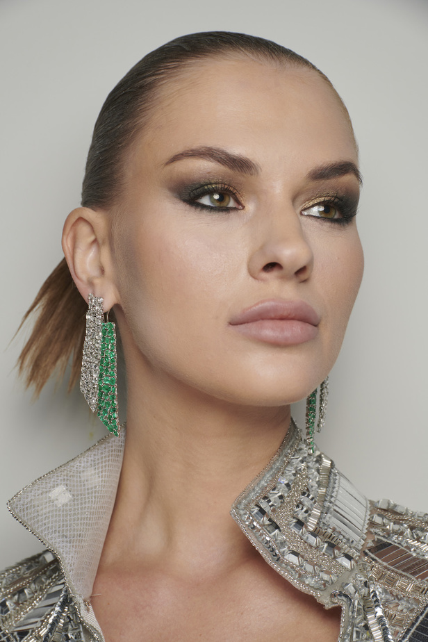 دار نعيم خان تحتفل بعيدها الـ 20 في أجواء صاخبة وبرّاقة