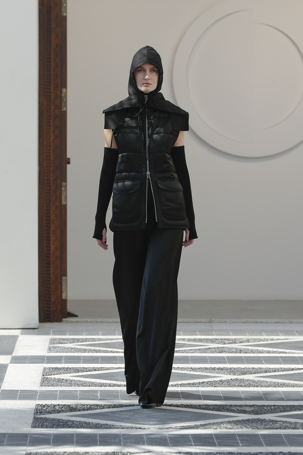 من مجموعة Noon By Noor لخريف وشتاء 2023 - 2024