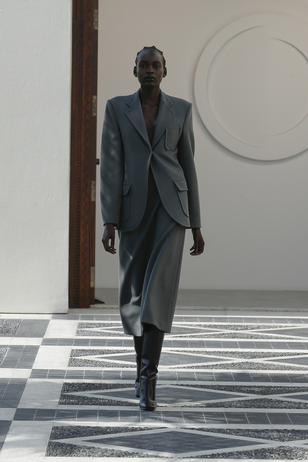 من مجموعة Noon By Noor لخريف وشتاء 2023 - 2024