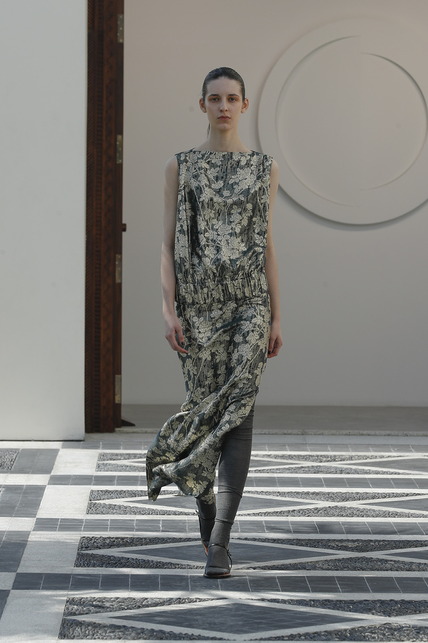 من مجموعة Noon By Noor لخريف وشتاء 2023 - 2024