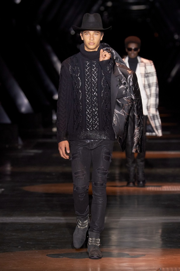 Philipp Plein يعود إلى ميلان بمجموعة خريف وشتاء 2023-2024 بعنوان Chrome Cowboy