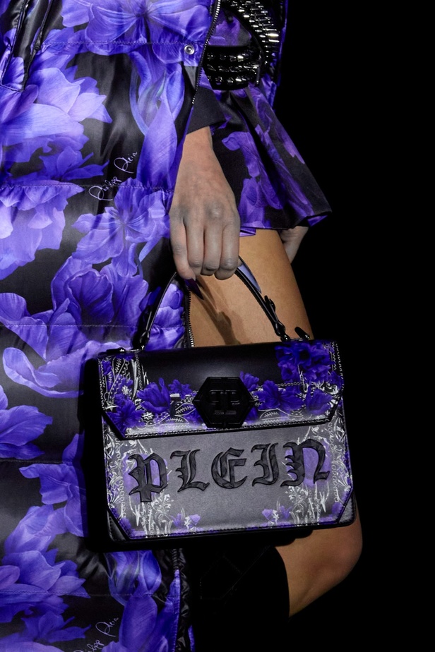 Philipp Plein يعود إلى ميلان بمجموعة خريف وشتاء 2023-2024 بعنوان Chrome Cowboy