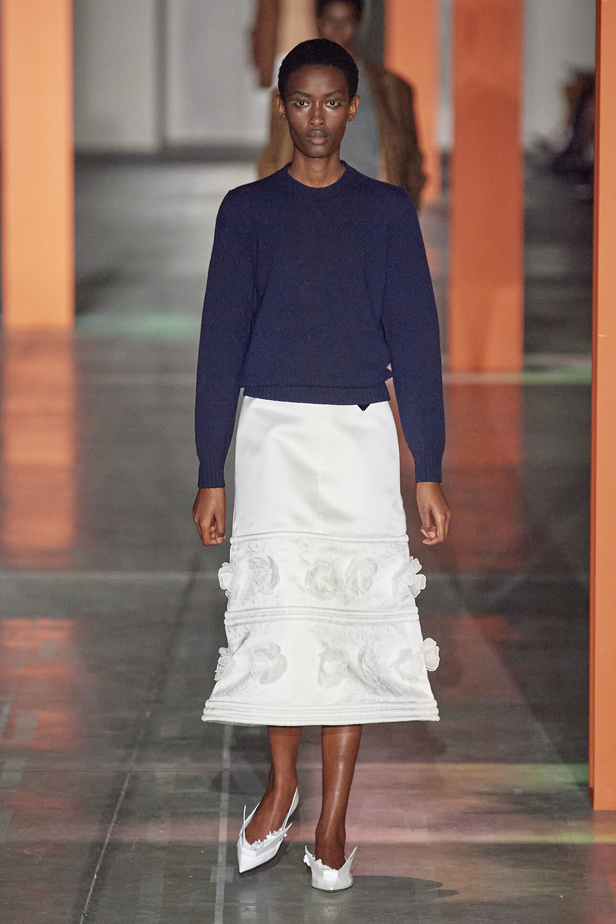 مجموعة Prada لخريف وشتاء 2024 في ميلانو