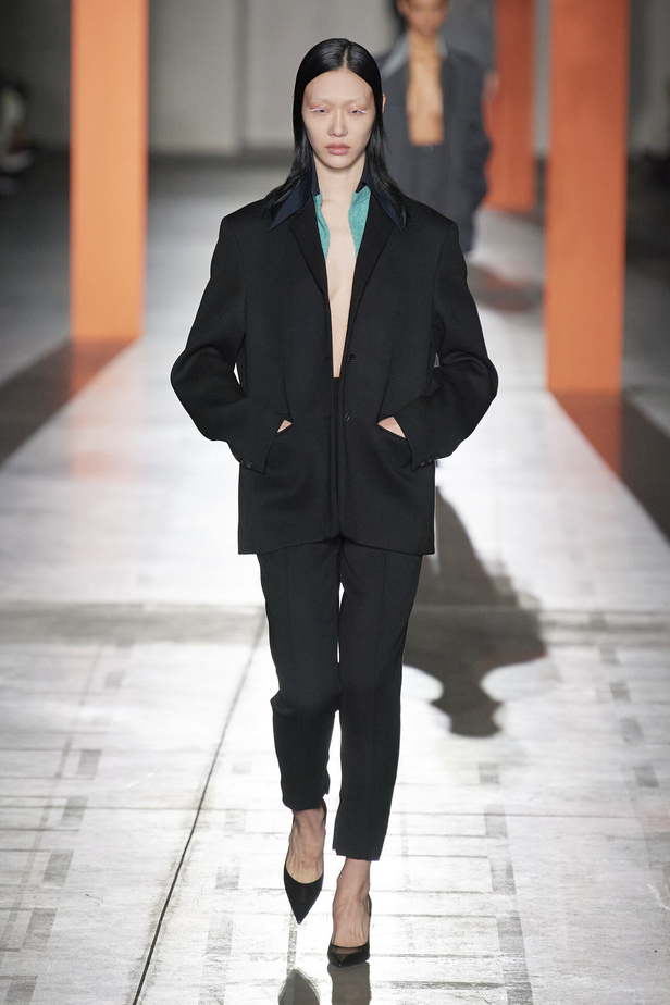 مجموعة Prada لخريف وشتاء 2024 في ميلانو