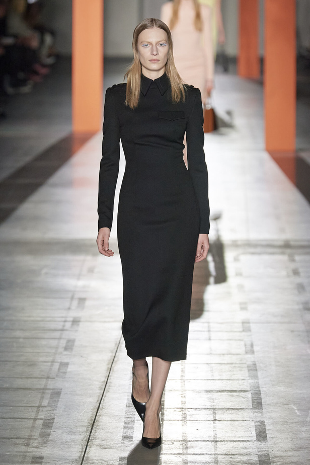 مجموعة Prada لخريف وشتاء 2024 في ميلانو