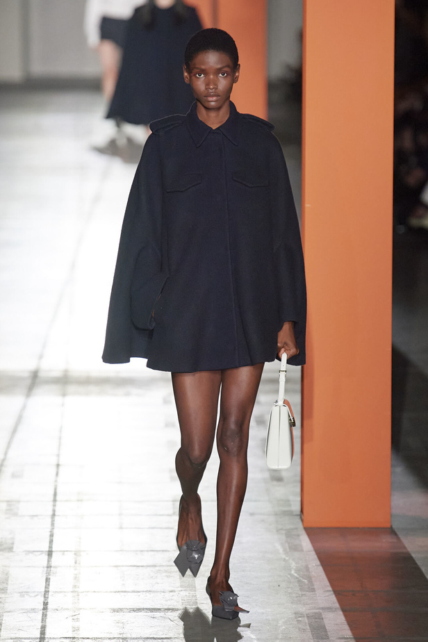 مجموعة Prada لخريف وشتاء 2024 في ميلانو