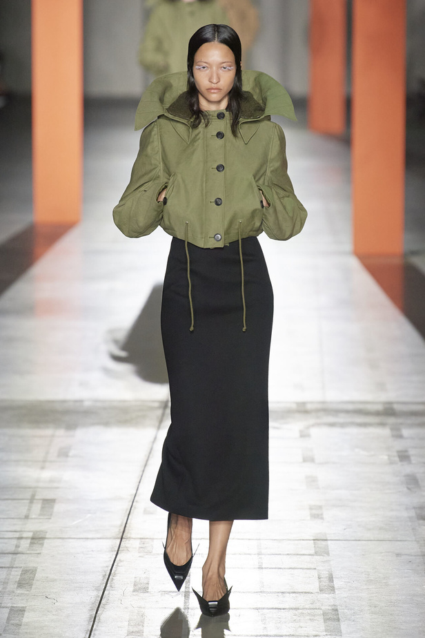 مجموعة Prada لخريف وشتاء 2024 في ميلانو