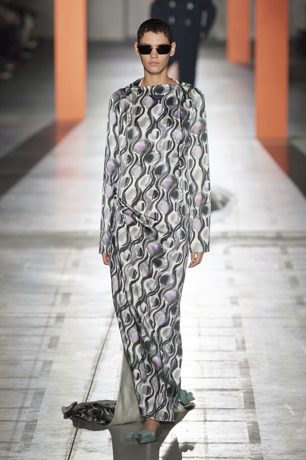 مجموعة Prada لخريف وشتاء 2024 في ميلانو