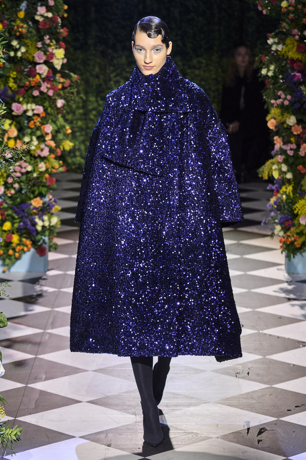 من مجموعة Richard Quinn لموسم خريف وشتاء 2023