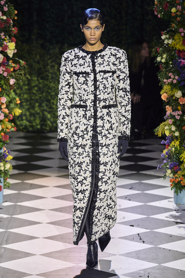 من مجموعة Richard Quinn لموسم خريف وشتاء 2023