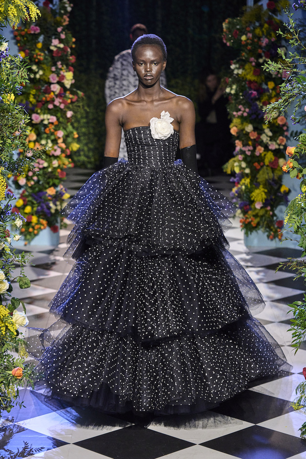 من مجموعة Richard Quinn لموسم خريف وشتاء 2023