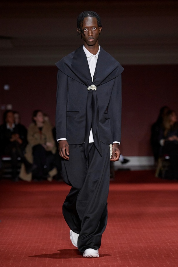 مجموعة سيمون روشا لخريف وشتاء 2024