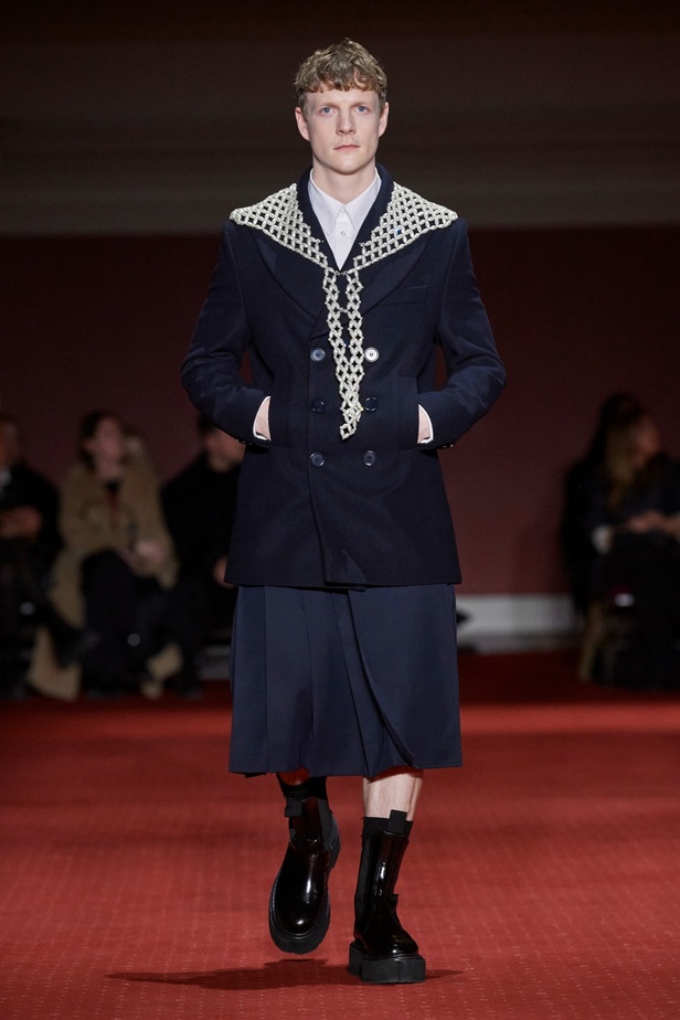 مجموعة سيمون روشا لخريف وشتاء 2024