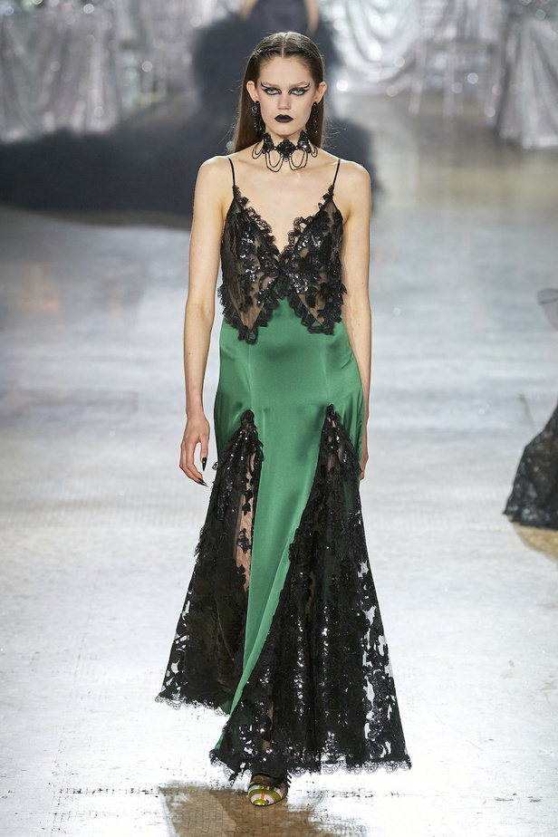 من مجموعة Rodarte لخريف وشتاء 2023-2024