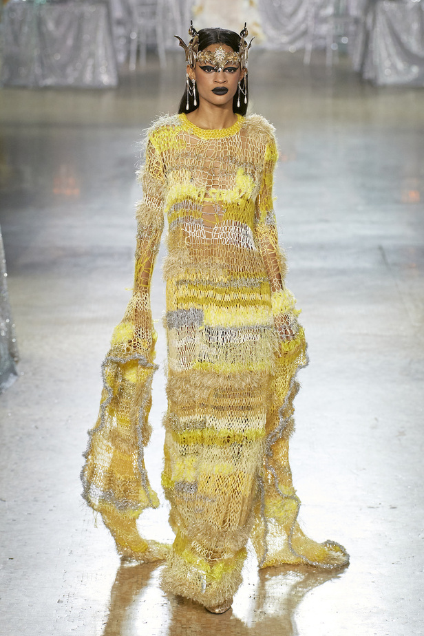 من مجموعة Rodarte لخريف وشتاء 2023-2024