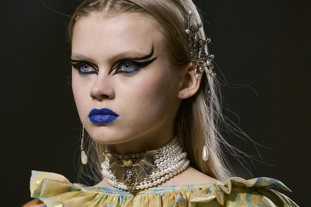 اكسسوارات من مجموعة Rodarte لخريف وشتاء 2023-2024