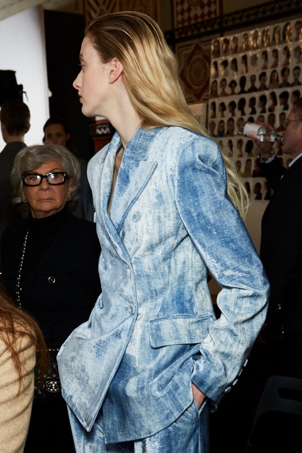 مجموعة Ermanno Scervino لخريف وشتاء 2024 تصاميم جمعت الأنوثة مع الخياطة الفاخرة والأقمشة الفاتنة