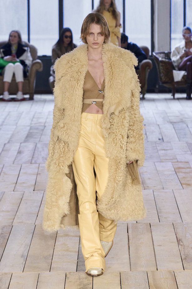 من مجموعة Sportmax لموسم خريف وشتاء 2023-2024