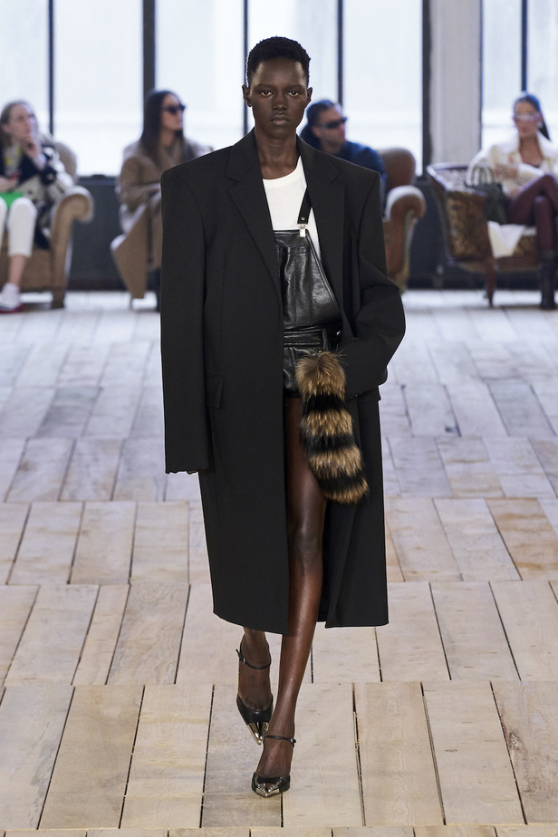 من مجموعة Sportmax لموسم خريف وشتاء 2023-2024