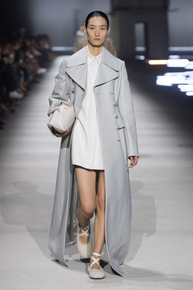 مجموعة Tod's أساسية وحديثة من قطع أيقونية قيّمة 