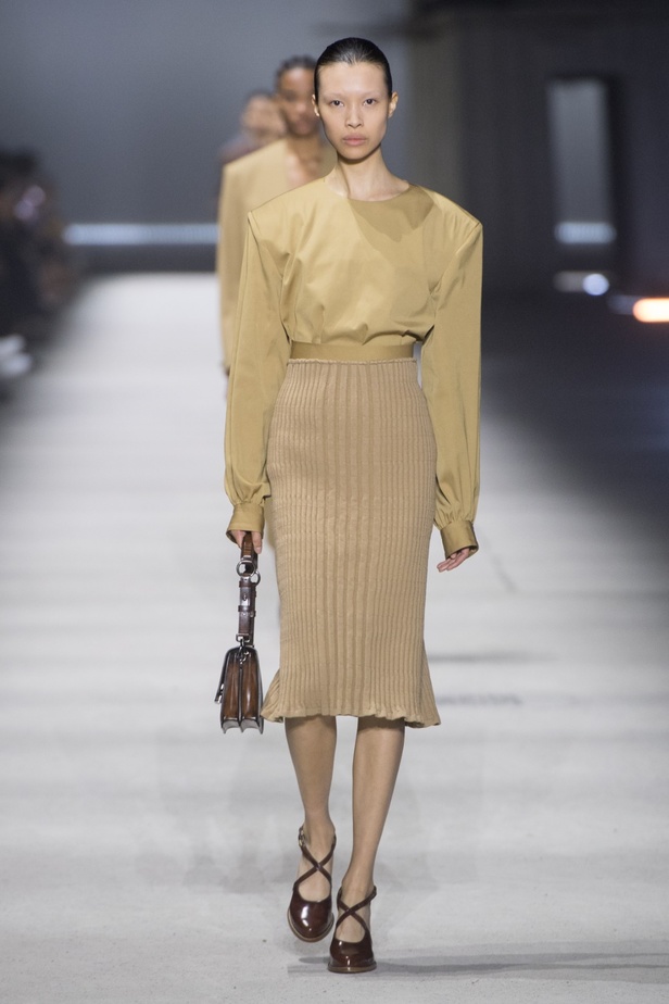 مجموعة Tod's أساسية وحديثة من قطع أيقونية قيّمة 