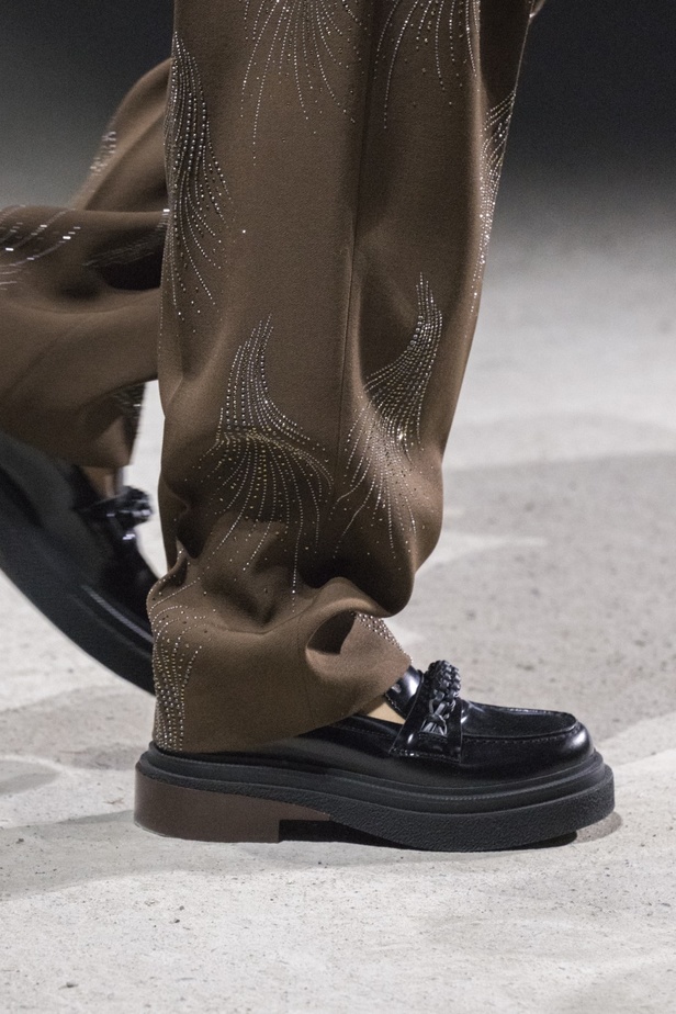 مجموعة Tod's أساسية وحديثة من قطع أيقونية قيّمة 