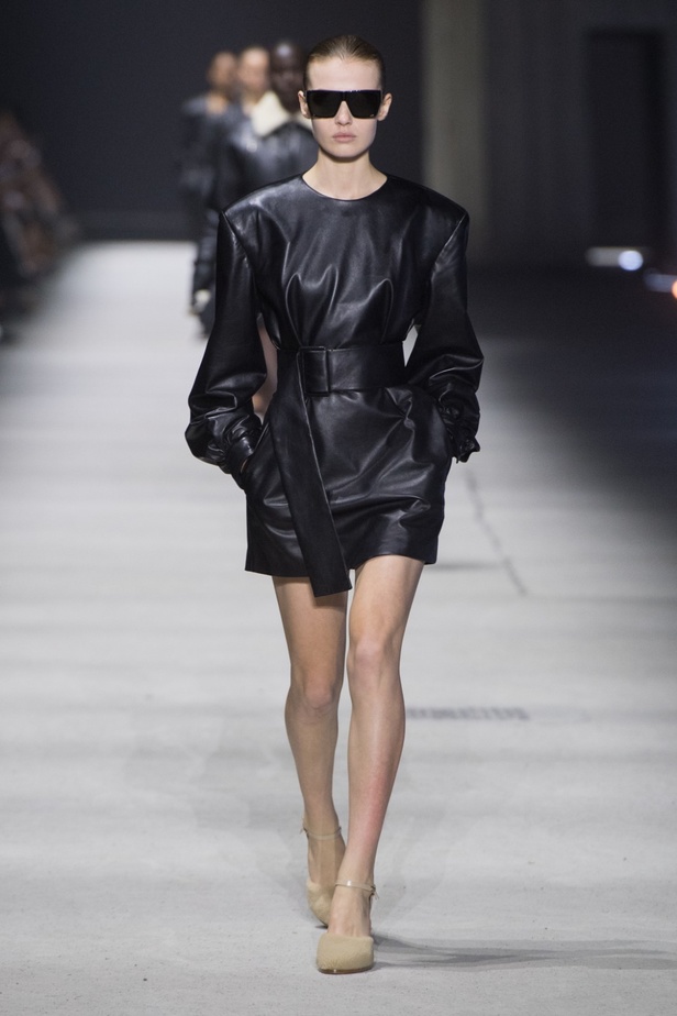 مجموعة Tod's أساسية وحديثة من قطع أيقونية قيّمة 