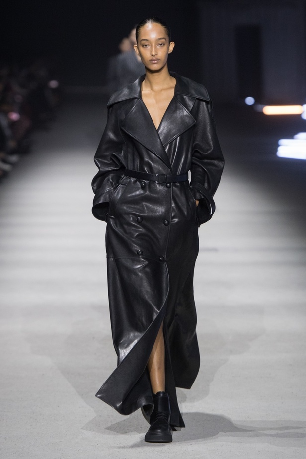 مجموعة Tod's أساسية وحديثة من قطع أيقونية قيّمة 