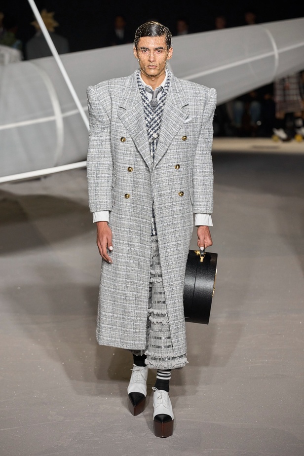 مجموعة Thom Browne تترجم رواية "الأمير الصغير" إلى عرض أزياء مبهر