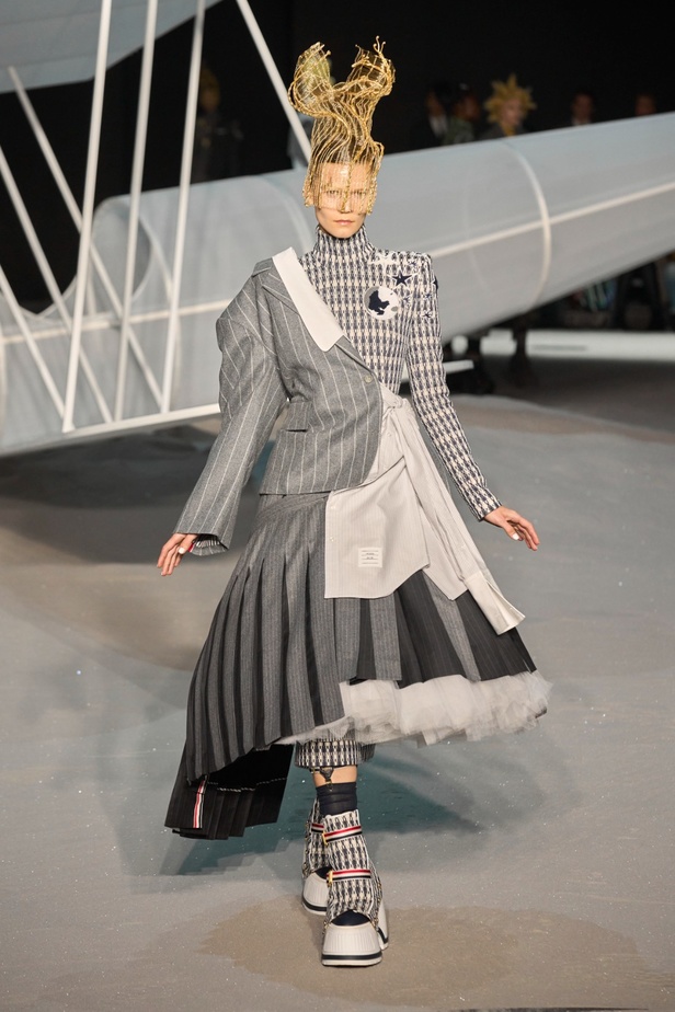 مجموعة Thom Browne تترجم رواية "الأمير الصغير" إلى عرض أزياء مبهر