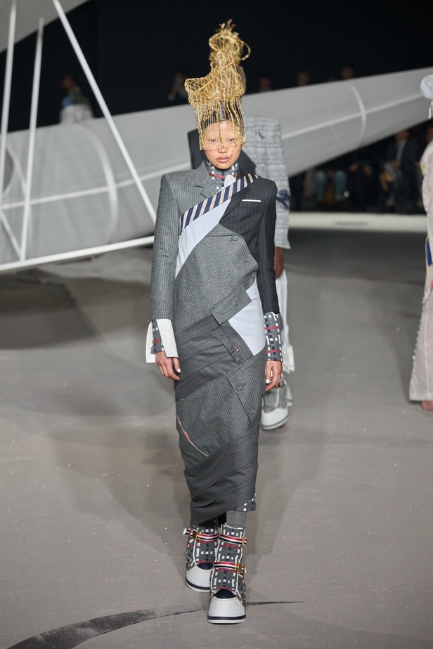 مجموعة Thom Browne تترجم رواية "الأمير الصغير" إلى عرض أزياء مبهر