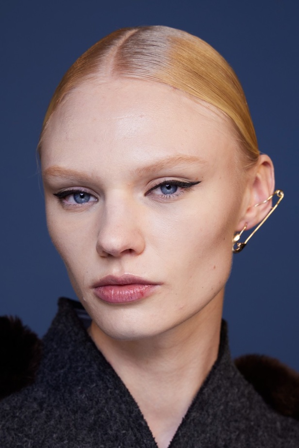 اطلالات جمالية من مجموعة TORY BURCH