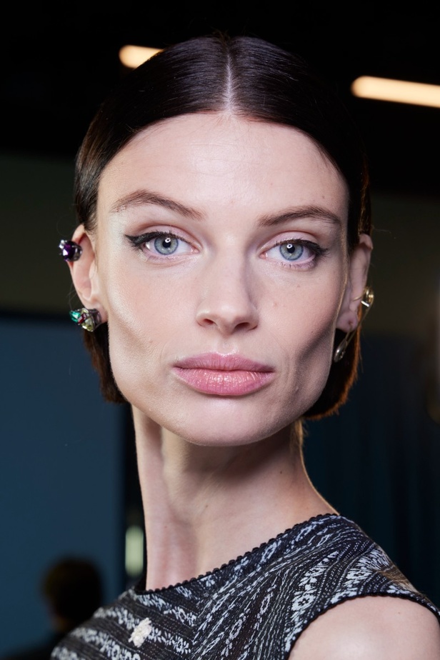 اطلالات جمالية من مجموعة TORY BURCH