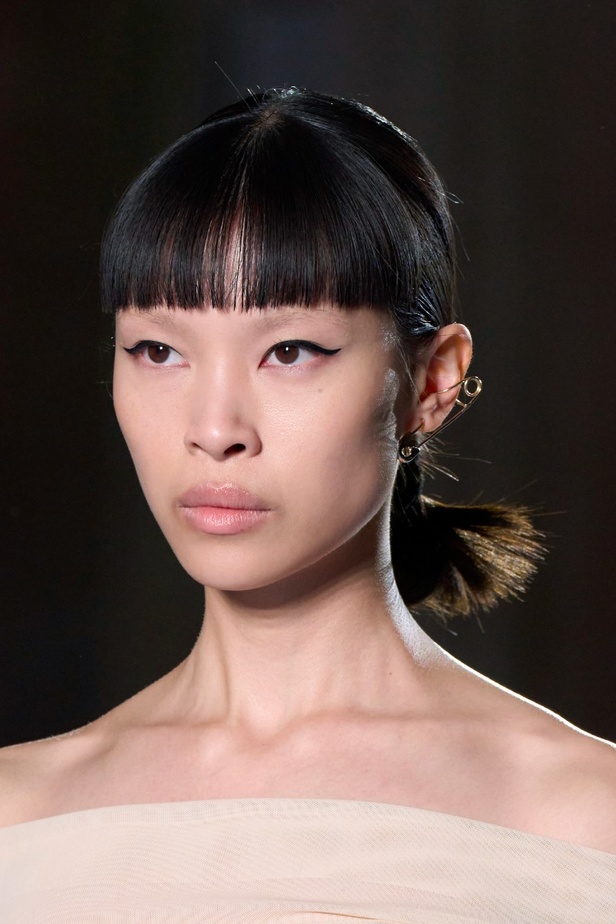 اطلالات جمالية من مجموعة TORY BURCH