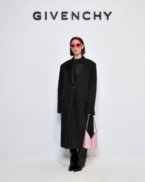 مجموعة Givenchy لخريف وشتاء 2023-2024... إرث الدار يجتمع باللمسة المعاصرة لماثيو ويليامز