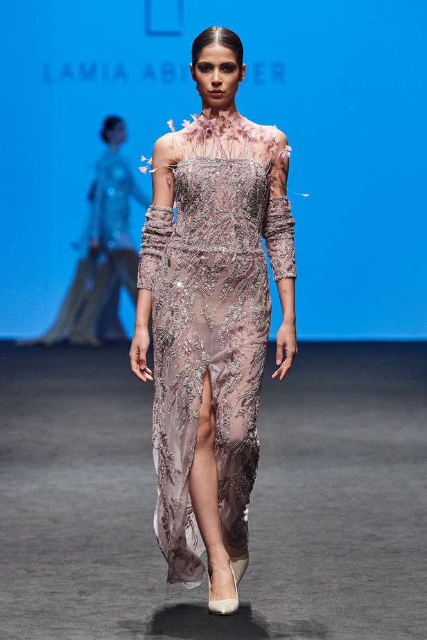 المصممة لميا أبي نادر للمرة الأولى في أسبوع دبي للموضة
