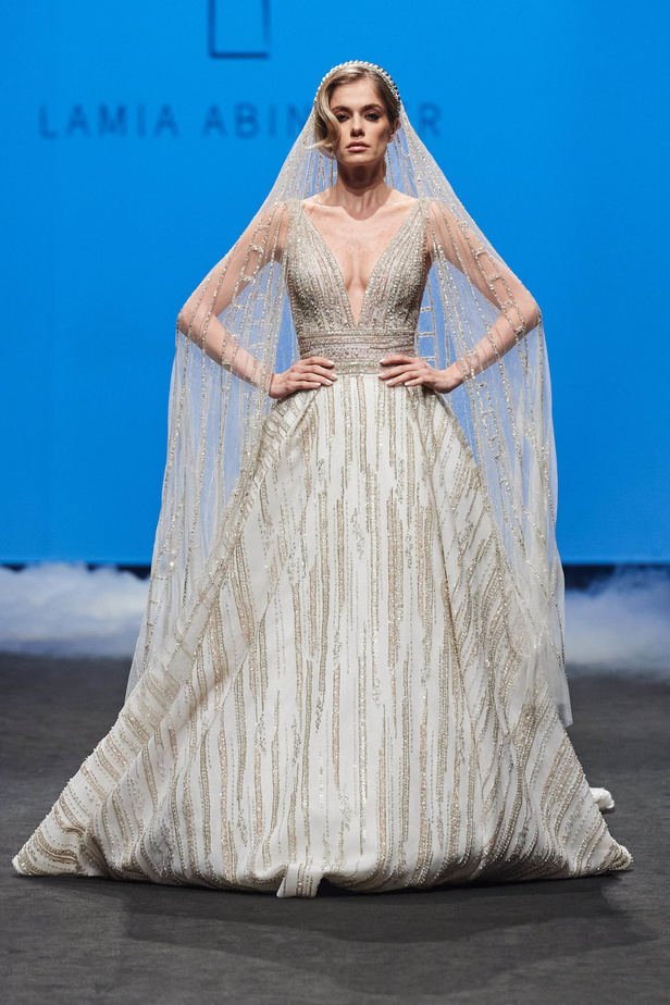 المصممة لميا أبي نادر للمرة الأولى في أسبوع دبي للموضة