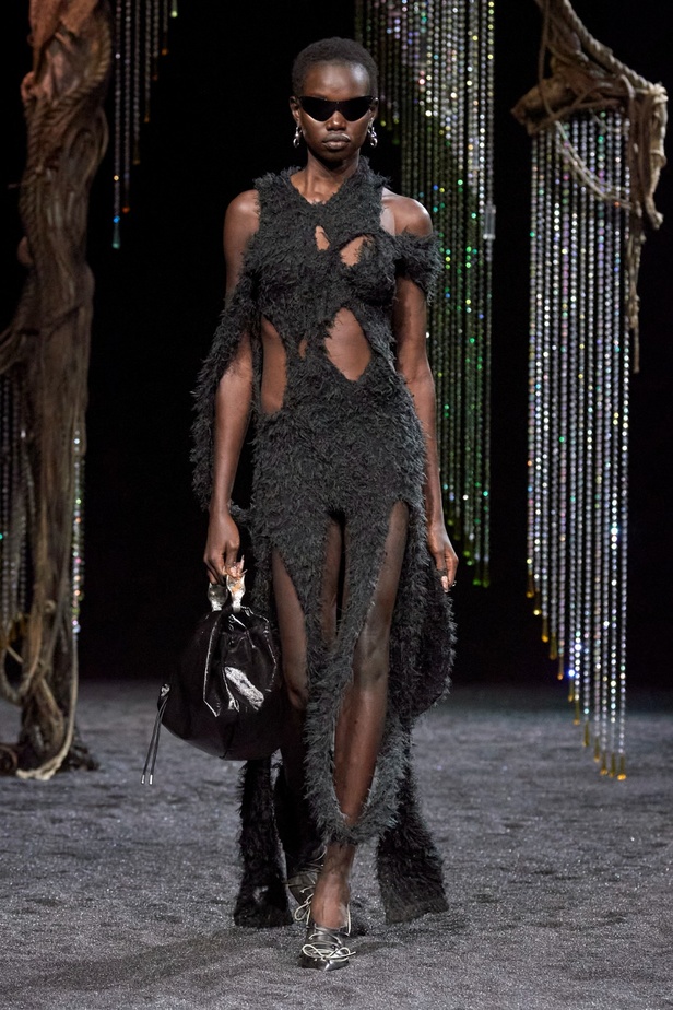 مجموعة Acne لخريف وشتاء 2023-2024 مستوحاة من قلب الطبيعة