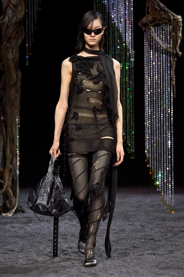 مجموعة Acne لخريف وشتاء 2023-2024 مستوحاة من قلب الطبيعة