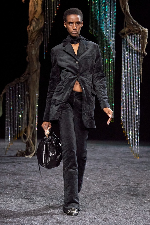 مجموعة Acne لخريف وشتاء 2023-2024 مستوحاة من قلب الطبيعة