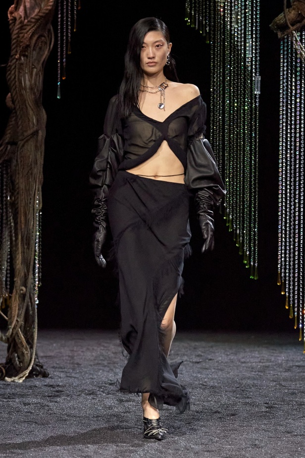 مجموعة Acne لخريف وشتاء 2023-2024 مستوحاة من قلب الطبيعة