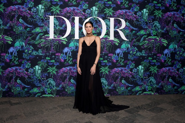 5 أمور اكتشفيها عن مجموعة ديور Dior لخريف 2023 في مومباي