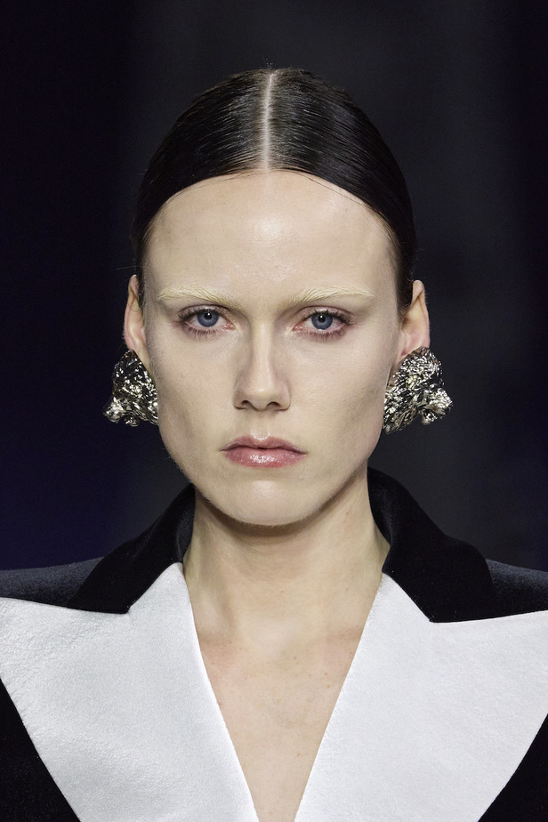 مجموعة بالمان لخريف 2023 تعيد أمجاد حقبة الخمسينات بأرقى الطرق 