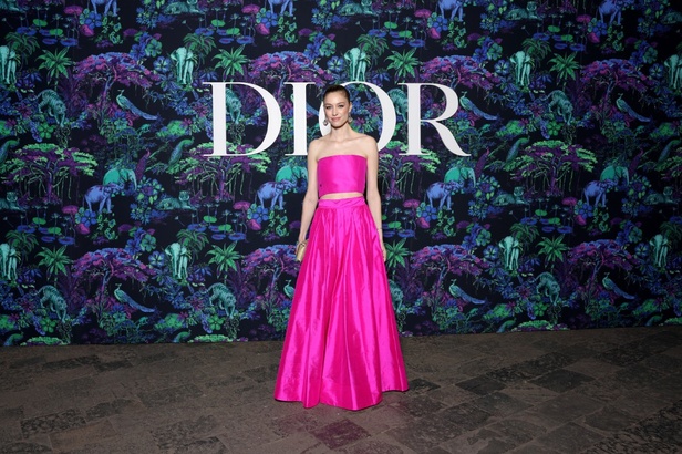 5 أمور اكتشفيها عن مجموعة ديور Dior لخريف 2023 في مومباي