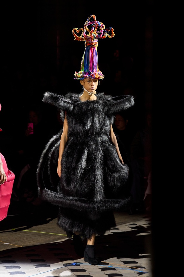 مجموعة Comme des Garçons لخريف وشتاء 2023-2024